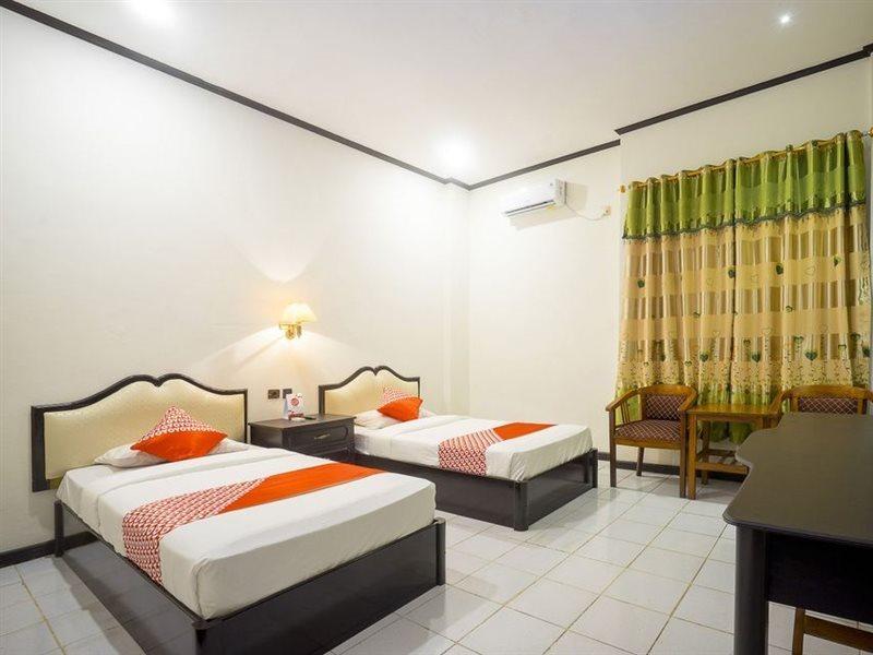 Urbanview Hotel Gading Kencana Samarinda By Reddoorz Buitenkant foto